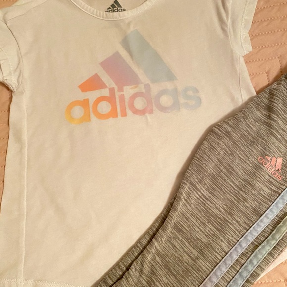 Adidas 2 piece - Picture 3 of 4
